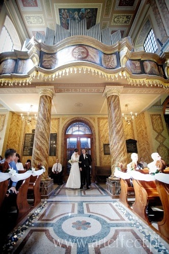 Fotografie �lubne D�browa G�rnicza kosci� Antoniego Na g�rce fotograf: Adam Miozga