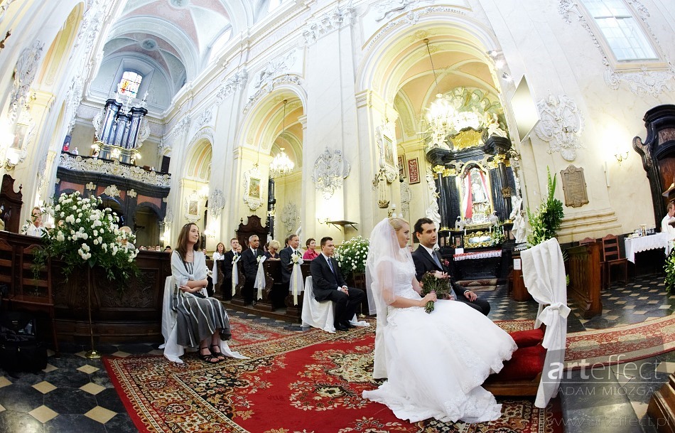 fotografia ślubna Kraków kościół na skałce Wesele U Ziyada zdjęcia ślubne