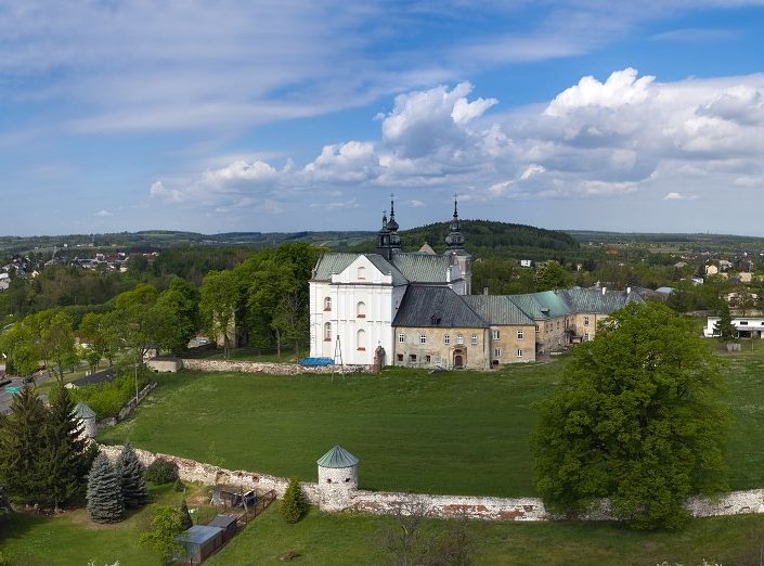 Klasztor w Mstowie - zdjęcia z drona